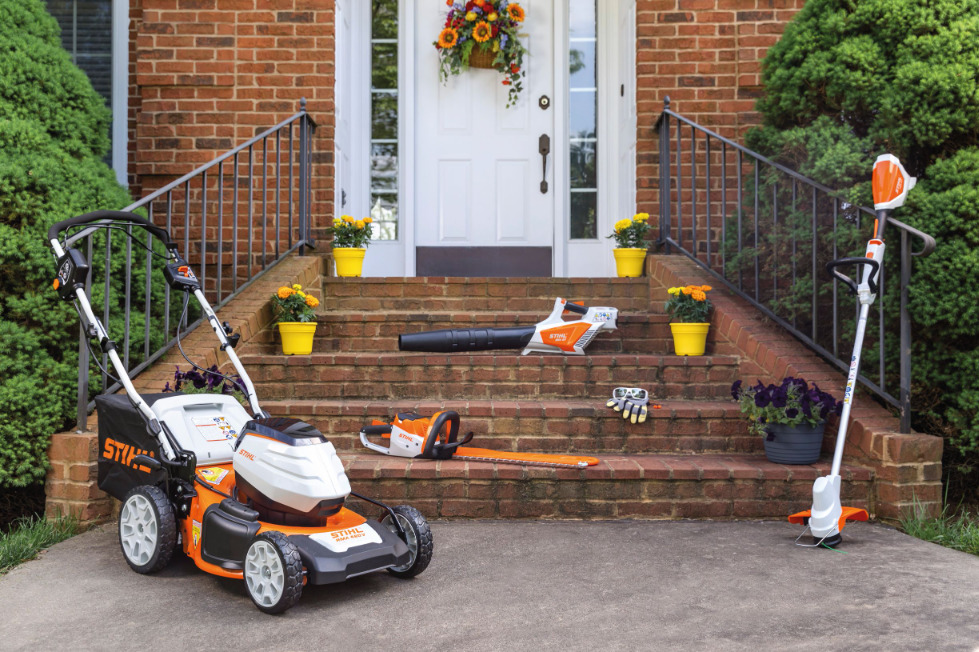 Commercial lawn mowing equipment professional grade Greater Sudbury Ontario residential